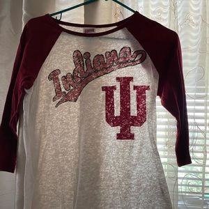 IU T-shirt half sleeves